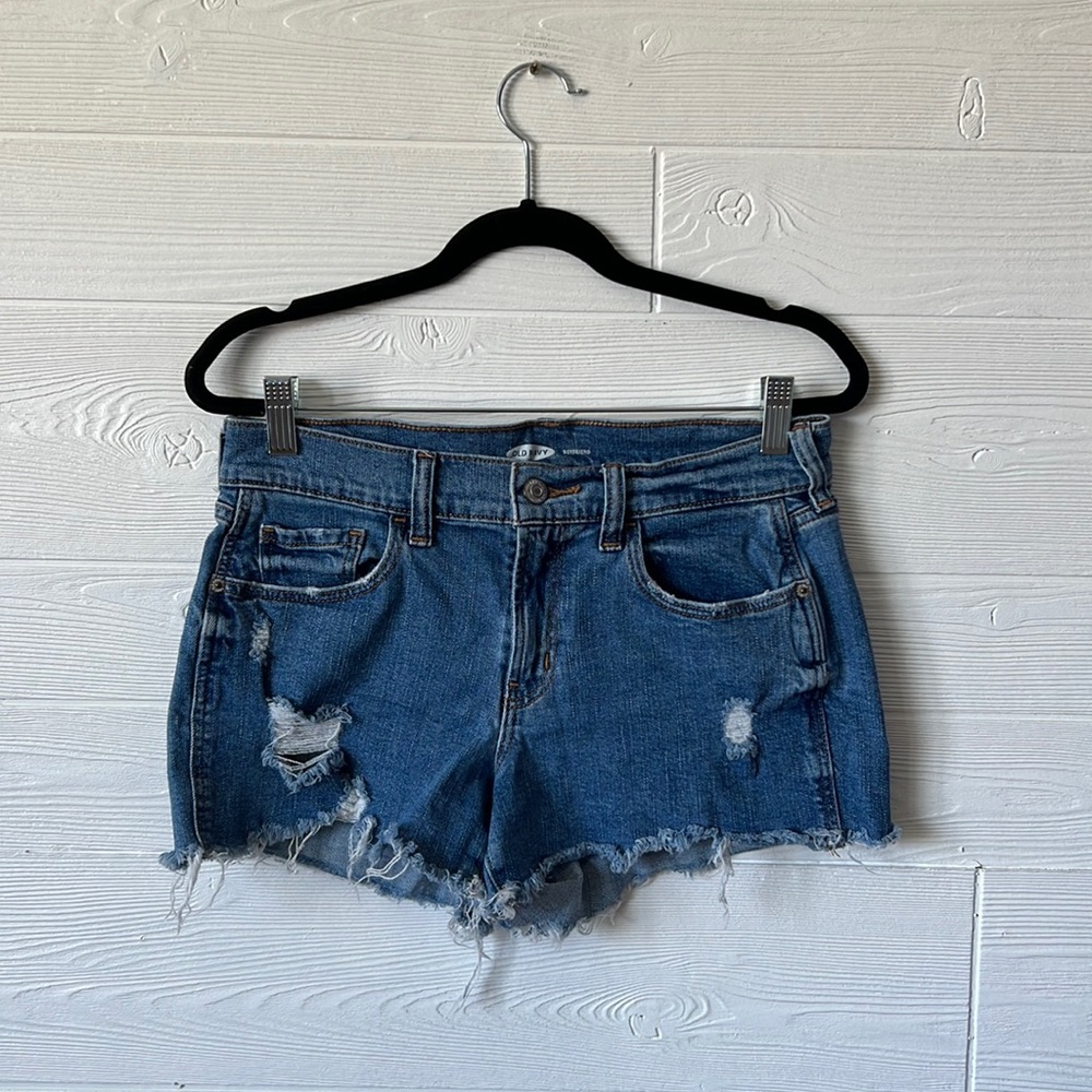 old navy boyfriend denim shorts raw hem size 2